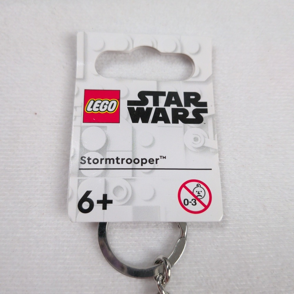 LEGO Star Wars Stormtrooper Minifigure Keychain 853946 White Black New - Picture 3 of 8